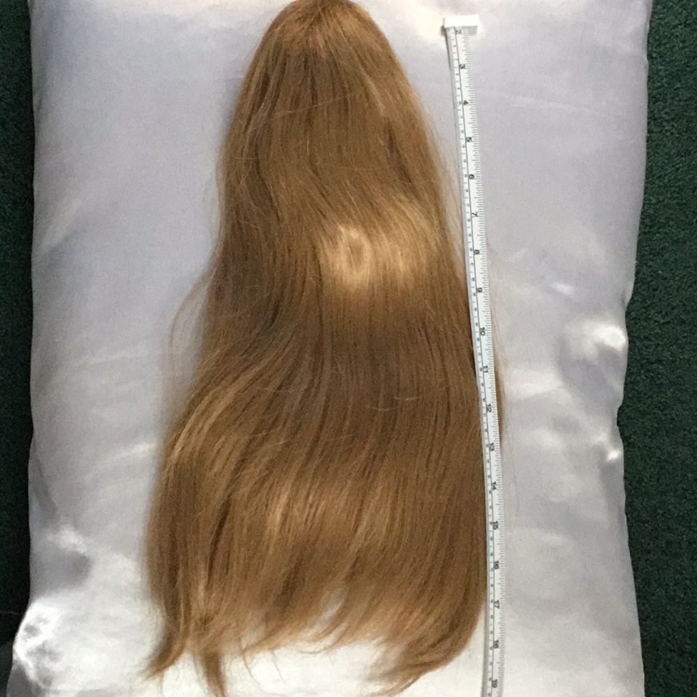 Clip on ponytail